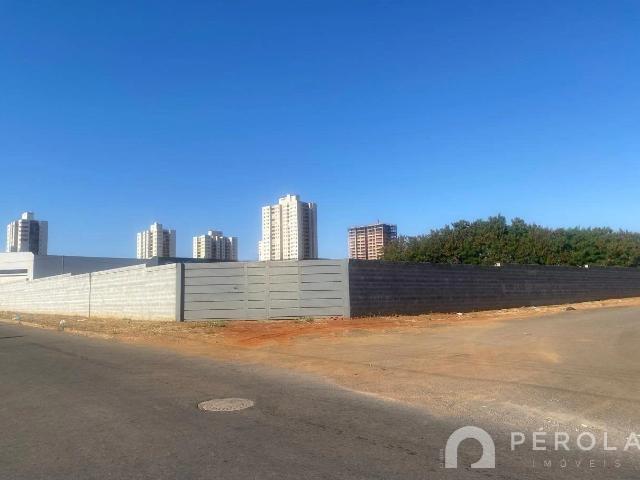Casa / Sobrado Comercial para Locação em Goiânia/GO Parque Oeste Industrial