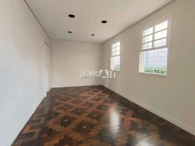 Casa / Sobrado Comercial para Locação em Gravataí/RS Centro 6 Quartos