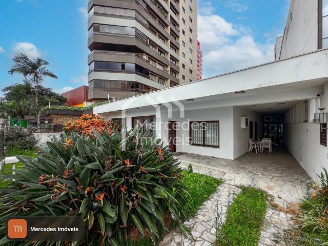 Casa / Sobrado Comercial para Locação em Itajaí/SC Centro