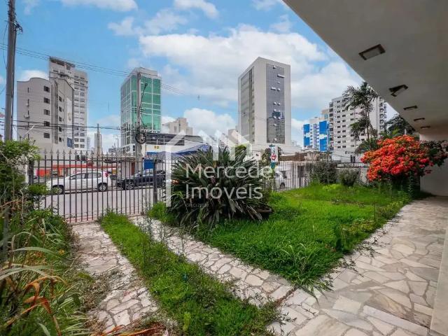 Casa / Sobrado Comercial para Locação em Itajaí/SC Centro