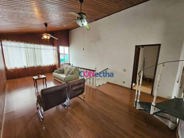Casa / Sobrado Comercial para Locação em Itatiba/SP Loteamento Santo Antônio 4 Quartos
