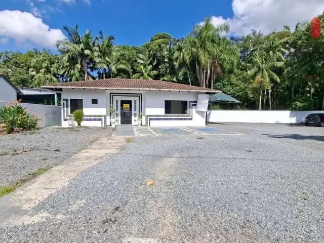 Casa / Sobrado Comercial para Locação em Indaial/SC Centro