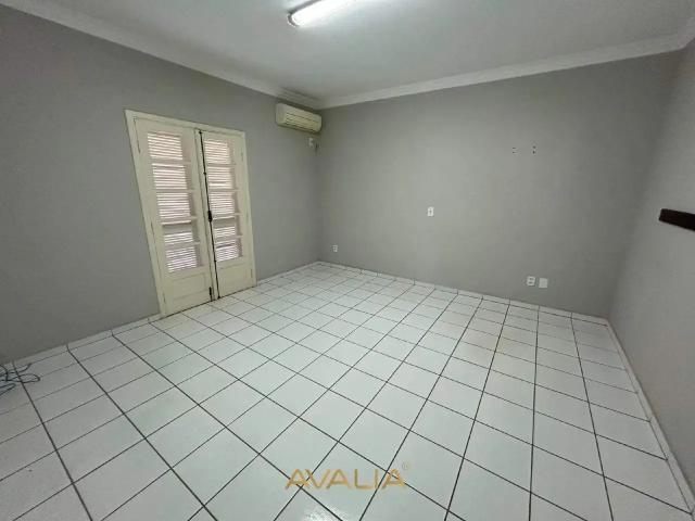 Casa / Sobrado Comercial para Locação em Indaiatuba/SP Centro 4 Quartos