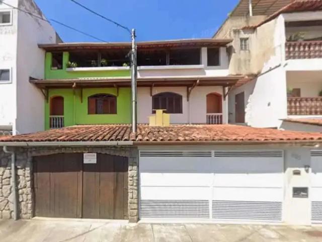 Casa / Sobrado Comercial para Locação em Juiz de Fora/MG Santa Teresa 4 Quartos
