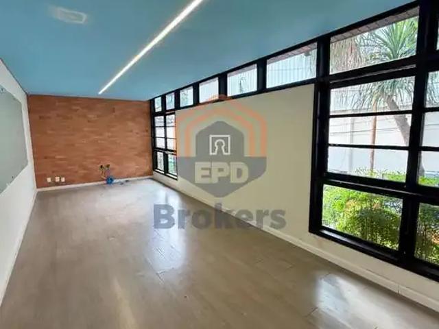 Casa / Sobrado Comercial para Locação em Jundiaí/SP Parque do Colégio 7 Quartos