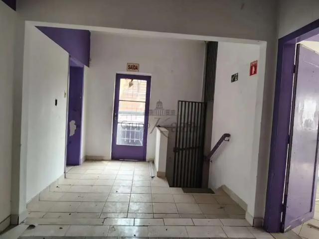 Casa / Sobrado Comercial para Locação em Jacareí/SP Centro 10 Quartos