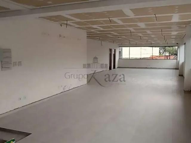 Casa / Sobrado Comercial para Locação em Jacareí/SP Centro