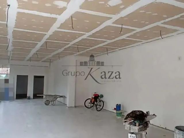 Casa / Sobrado Comercial para Locação em Jacareí/SP Centro