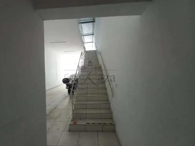 Casa / Sobrado Comercial para Locação em Jacareí/SP Centro