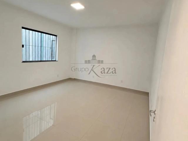 Casa / Sobrado Comercial para Locação em Jacareí/SP Loteamento Villa Branca