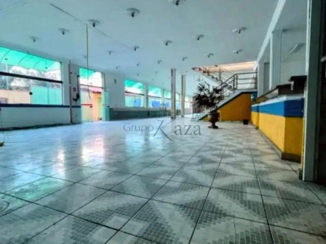 Casa / Sobrado Comercial para Locação em Jacareí/SP Santa Cruz dos Lázaros