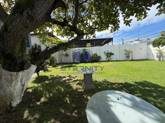 Casa / Sobrado Comercial para Locação em Jaboatão dos Guararapes/PE Piedade 10 Quartos