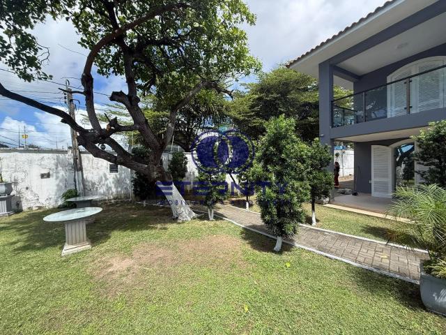 Casa / Sobrado Comercial para Locação em Jaboatão dos Guararapes/PE Piedade 11 Quartos
