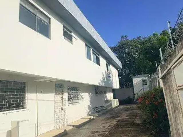 Casa / Sobrado Comercial para Locação em Jaboatão dos Guararapes/PE Piedade 16 Quartos
