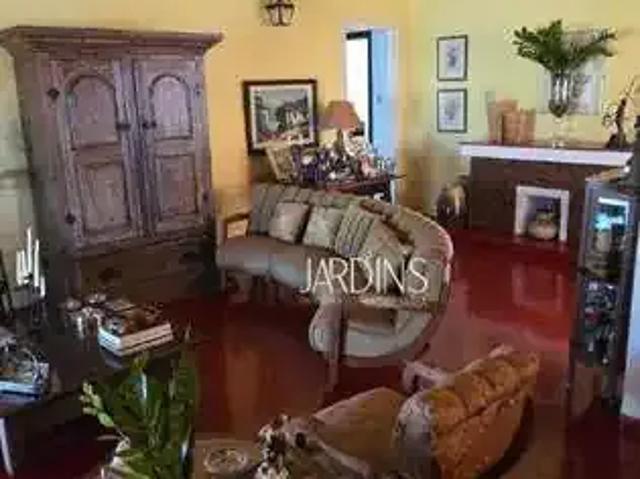 Casa / Sobrado Comercial para Locação em Jardinópolis/SP Centro 4 Quartos
