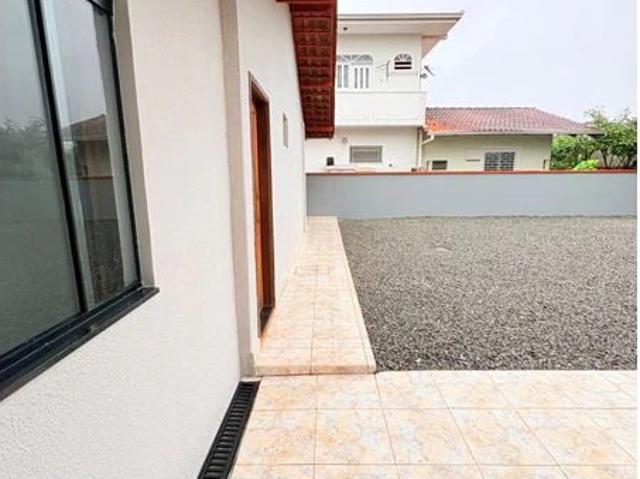 Casa / Sobrado Comercial para Locação em Joinville/SC Aventureiro 2 Quartos