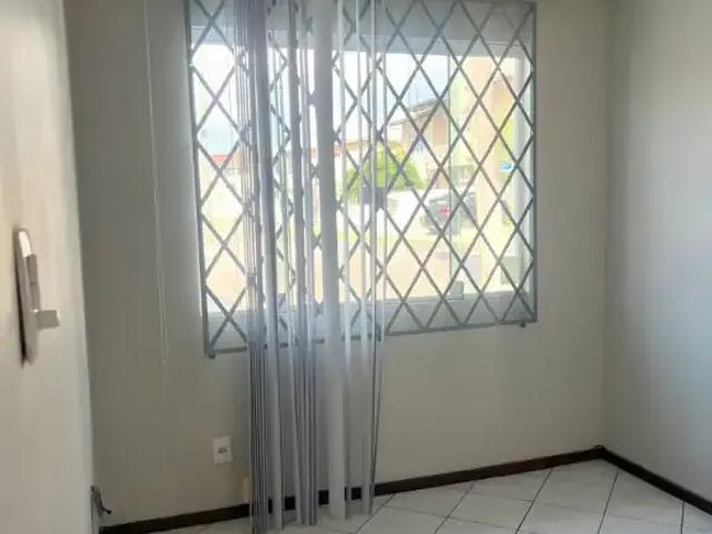 Casa / Sobrado Comercial para Locação em Joinville/SC Anita Garibaldi