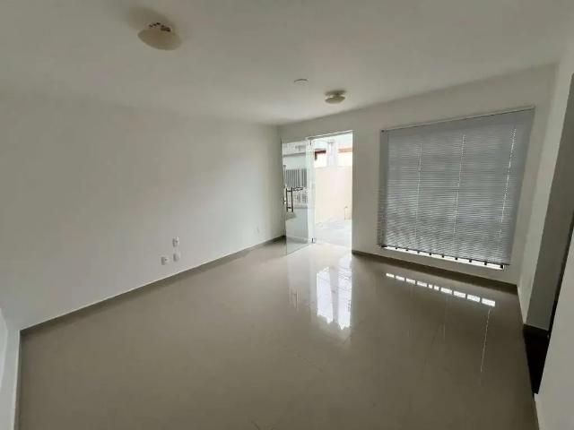 Casa / Sobrado Comercial para Locação em Joinville/SC Bucarein