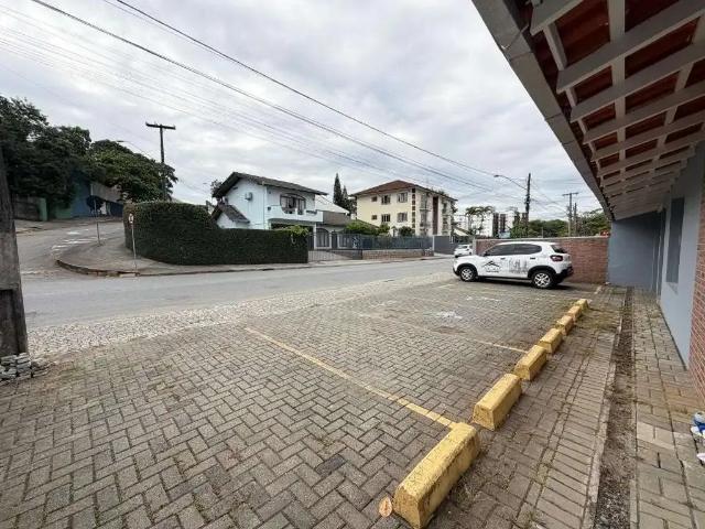 Casa / Sobrado Comercial para Locação em Joinville/SC Saguaçu