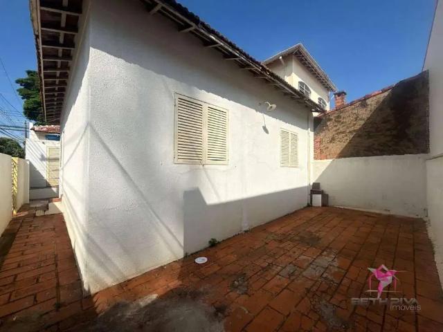 Casa / Sobrado Comercial para Locação em Leme/SP Centro 4 Quartos