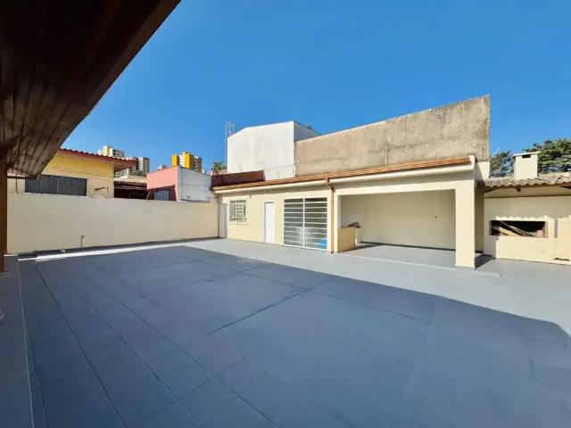 Casa / Sobrado Comercial para Locação em Londrina/PR Centro 3 Quartos