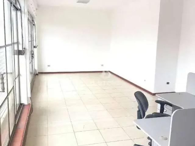 Casa / Sobrado Comercial para Locação em Londrina/PR Jardim Tatiani 6 Quartos