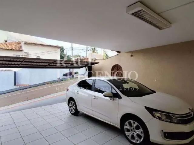 Casa / Sobrado Comercial para Locação em Londrina/PR Quebec 4 Quartos