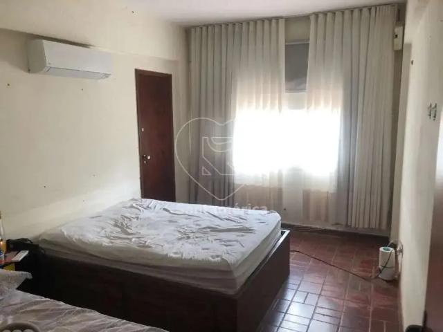 Casa / Sobrado Comercial para Locação em Londrina/PR Quebec 5 Quartos