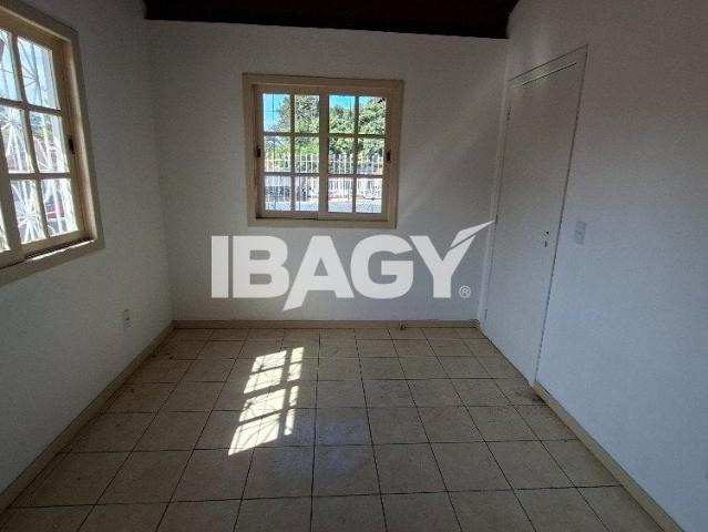 Casa / Sobrado Comercial para Locação em Palhoça/SC Barra do Aririú 2 Quartos