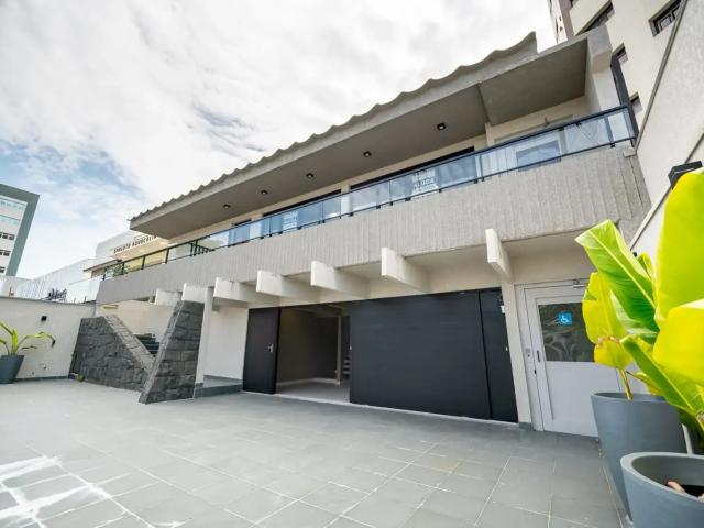 Casa / Sobrado Comercial para Locação em Paranaguá/PR João Gualberto