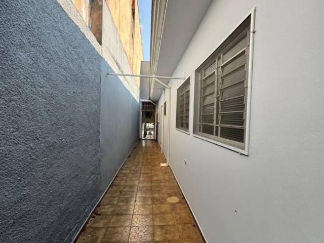 Casa / Sobrado Comercial para Locação em Paulínia/SP Centro 2 Quartos