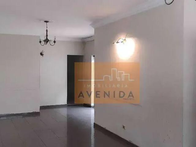 Casa / Sobrado Comercial para Locação em Paulínia/SP Jardim de Itapoan 3 Quartos