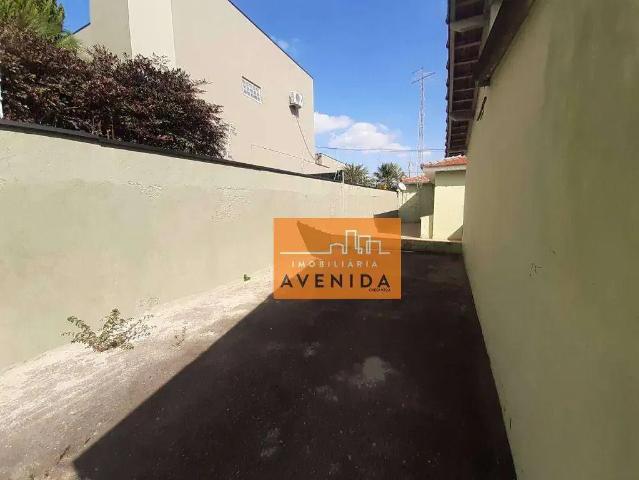 Casa / Sobrado Comercial para Locação em Paulínia/SP Santa Cecília 5 Quartos