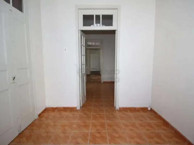 Casa / Sobrado Comercial para Locação em Pelotas/RS Centro 2 Quartos