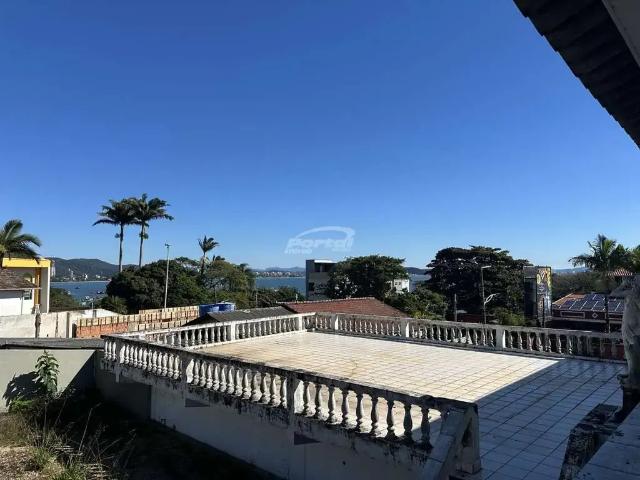 Casa / Sobrado Comercial para Locação em Penha/SC Armação 9 Quartos