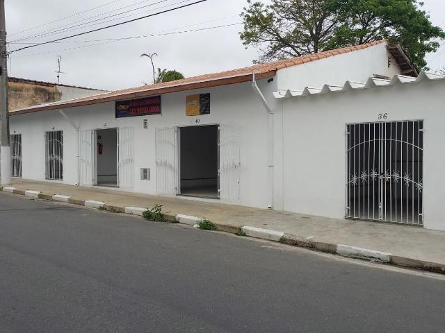 Casa / Sobrado Comercial para Locação em Pindamonhangaba/SP Tabaú