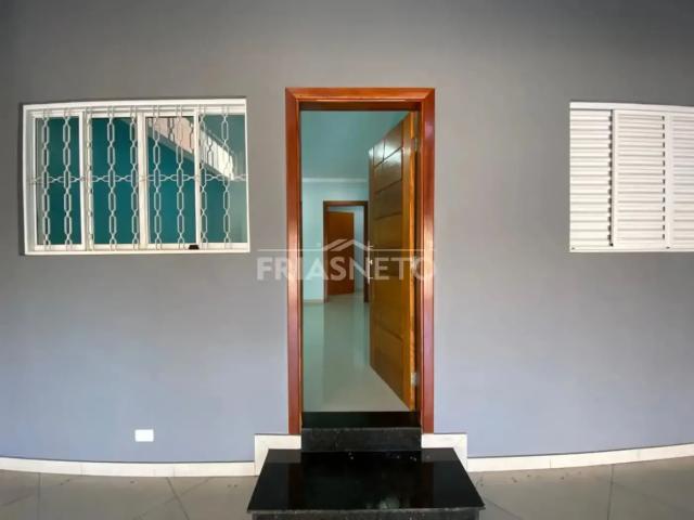 Casa / Sobrado Comercial para Locação em Piracicaba/SP Vila Rezende 4 Quartos