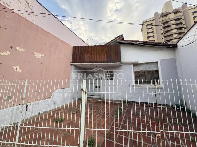 Casa / Sobrado Comercial para Locação em Piracicaba/SP Centro 2 Quartos