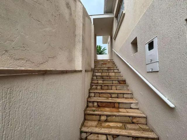 Casa / Sobrado Comercial para Locação em Piracicaba/SP Centro 2 Quartos