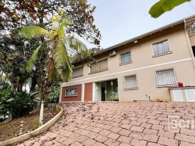 Casa / Sobrado Comercial para Locação em Pomerode/SC Testo Central 5 Quartos