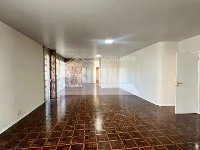Casa / Sobrado Comercial para Locação em Ponta Grossa/PR Orfãs 3 Quartos