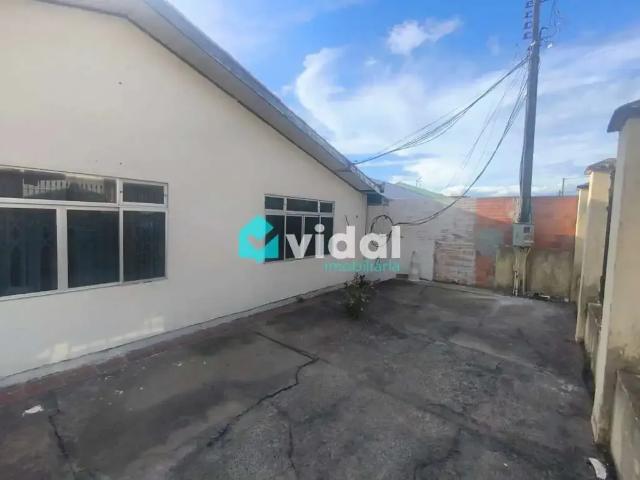 Casa / Sobrado Comercial para Locação em Ponta Grossa/PR Contorno 2 Quartos