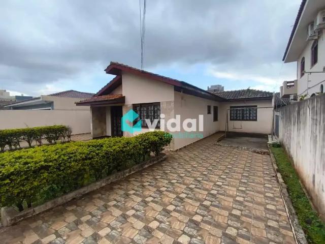 Casa / Sobrado Comercial para Locação em Ponta Grossa/PR Estrela 3 Quartos