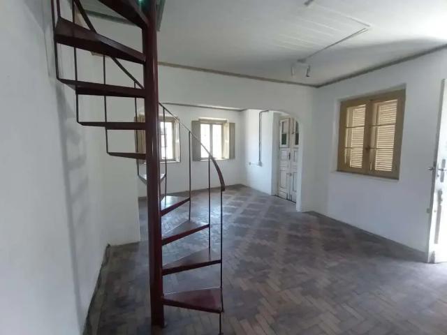 Casa / Sobrado Comercial para Locação em Porto Alegre/RS Medianeira 3 Quartos