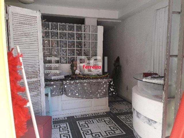 Casa / Sobrado Comercial para Locação em Porto Alegre/RS Menino Deus 2 Quartos