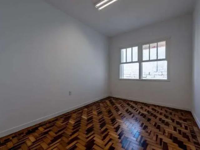 Casa / Sobrado Comercial para Locação em Porto Alegre/RS Moinhos de Vento 1 Quartos