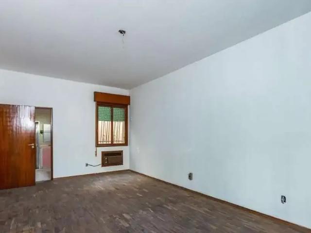 Casa / Sobrado Comercial para Locação em Porto Alegre/RS Moinhos de Vento 5 Quartos