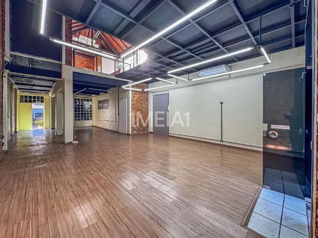 Casa / Sobrado Comercial para Locação em Porto Alegre/RS Navegantes