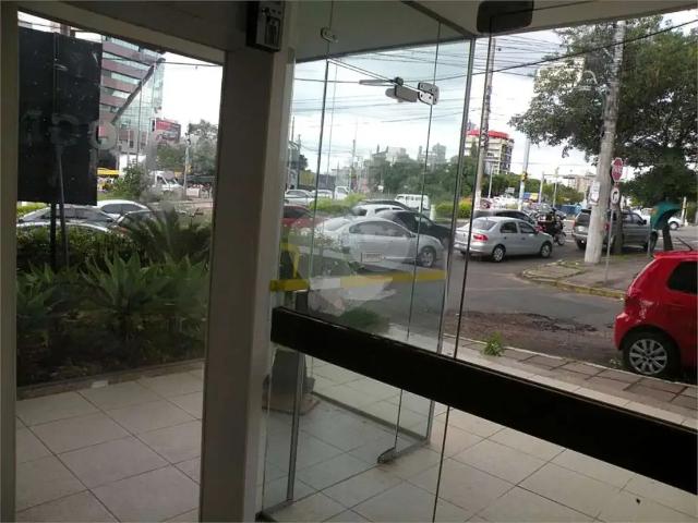 Casa / Sobrado Comercial para Locação em Porto Alegre/RS Auxiliadora 17 Quartos