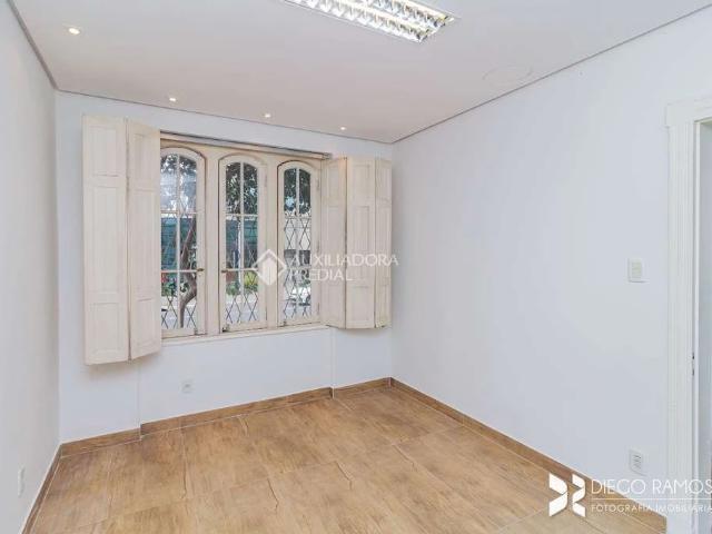 Casa / Sobrado Comercial para Locação em Porto Alegre/RS Auxiliadora